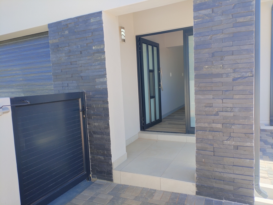 4 Bedroom Property for Sale in Tafelzicht Western Cape